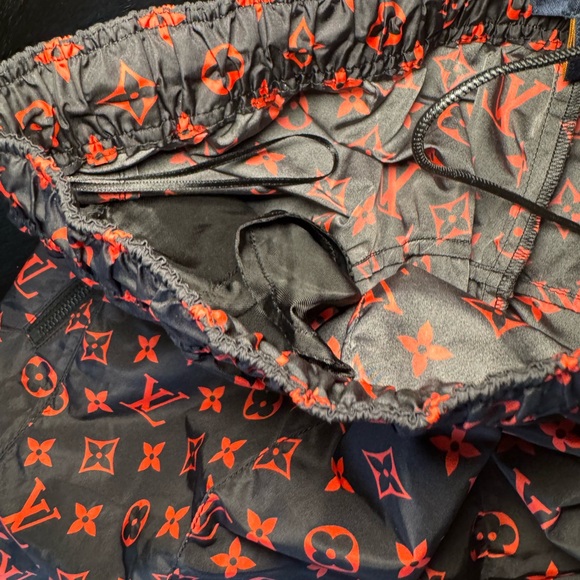 Louis Vuitton Black Pants with Red Monogram - Picture 4 of 15